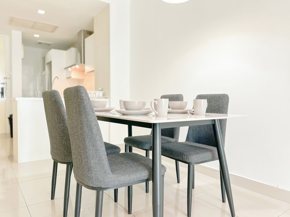 Solaris Dutamas by Manhattan Group