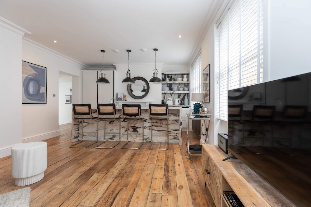 Stylish 2 Bedroom Apartment Near Oxford Street