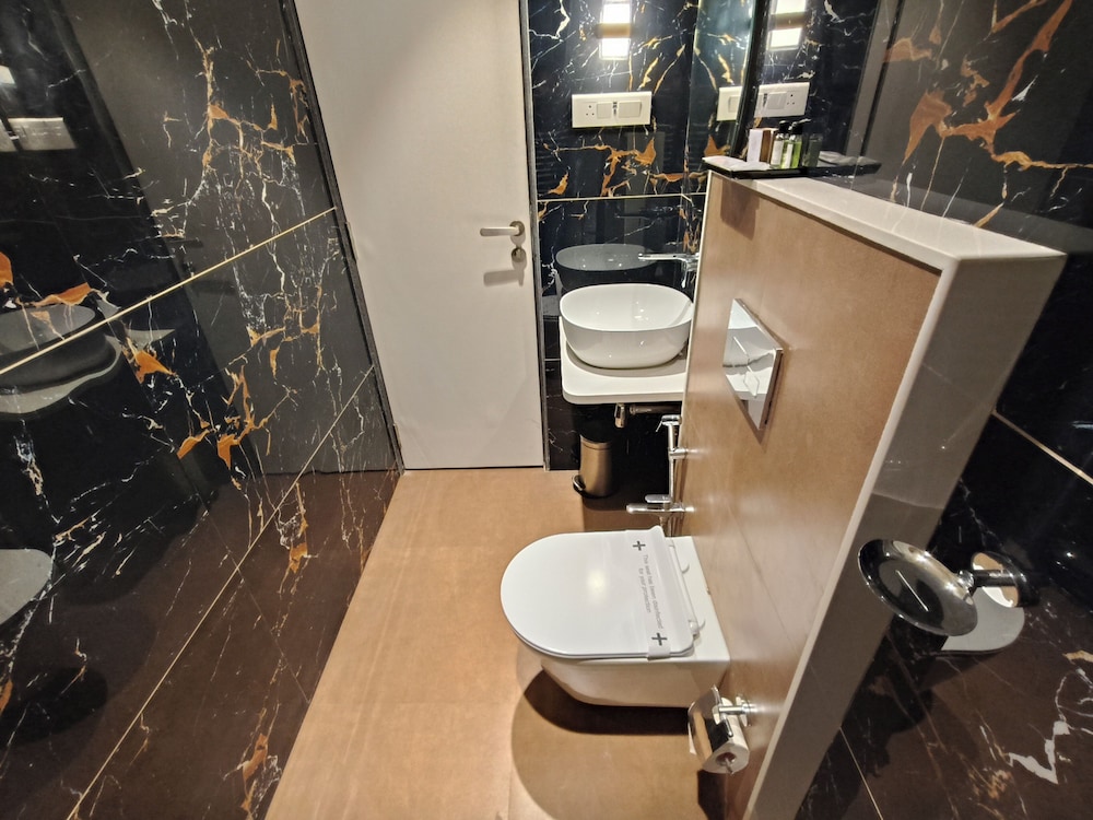 Hotel Sonesta Suites Thane