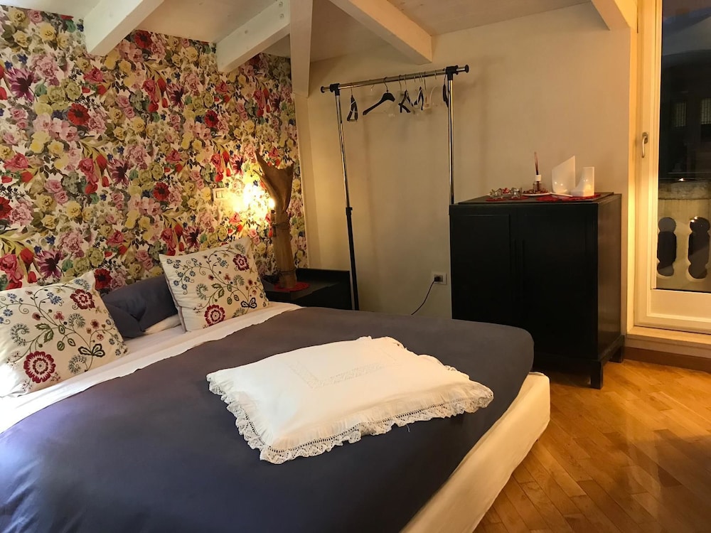 B&B JSuite view 5