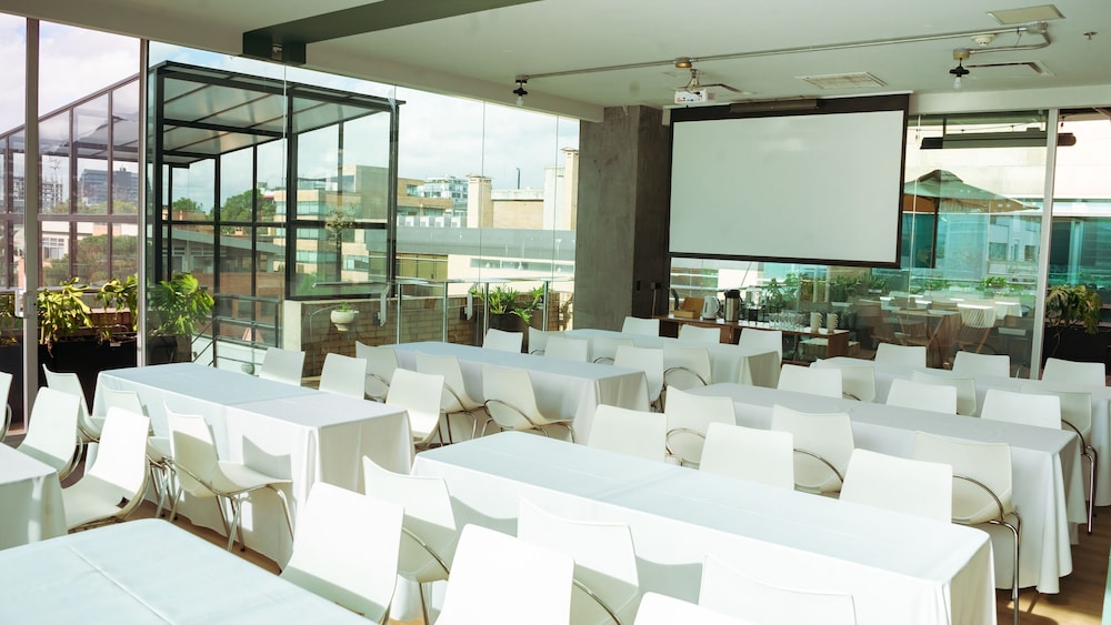 meeting & event spaces