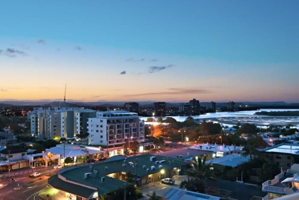 Chateau Royale Beach Resort Maroochydore