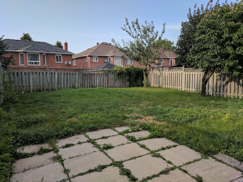 QuickStay - Beautiful 5bdrm House in Vaughan
