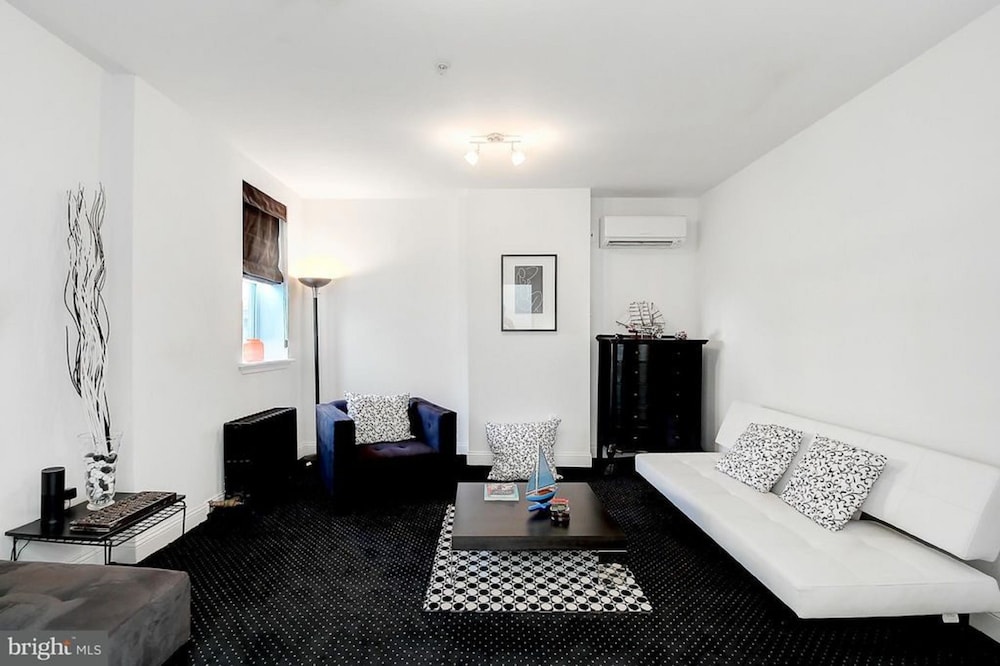 BlancNoir Bed & Breakfast
