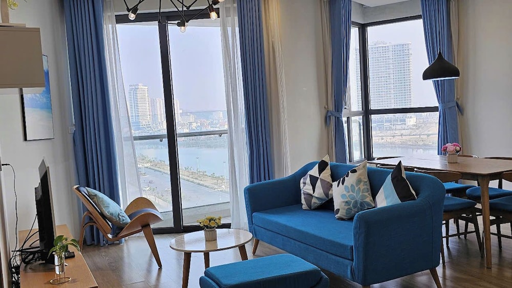 Angela House Ha Long