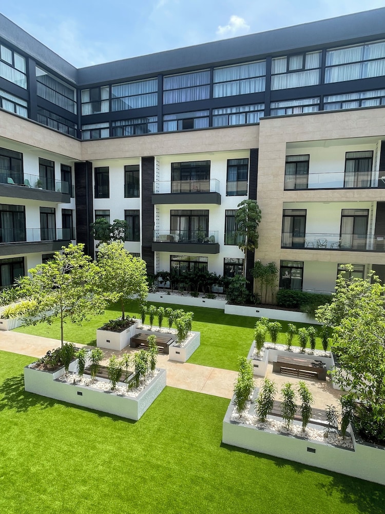 Meraki Homes at Embassy Gardens