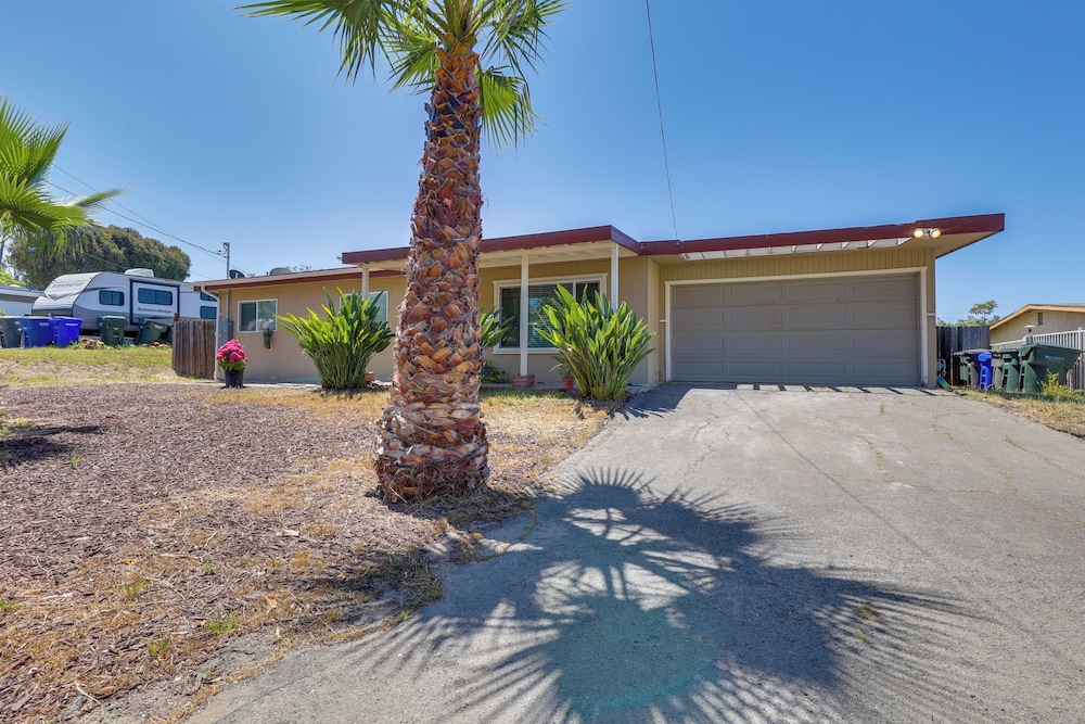 8 Mi to Carlsbad Beach: Home w/ Patio & Yard