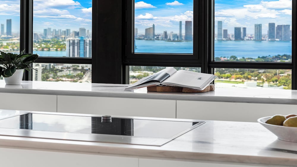 Luxury Vacation Rentals at The Setai by LRMB