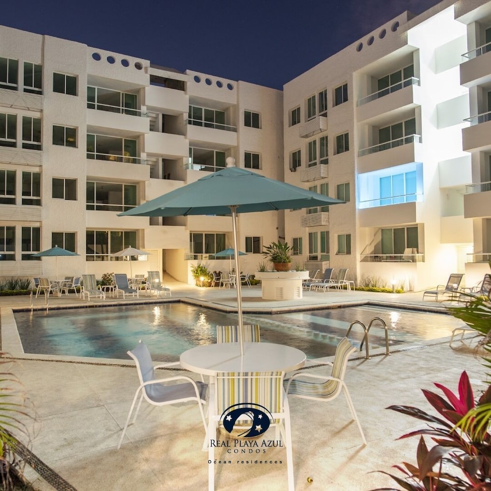 Beautiful Apartment With Pool, gym and Beach Just 80 Meters Walk, Fully Equipped