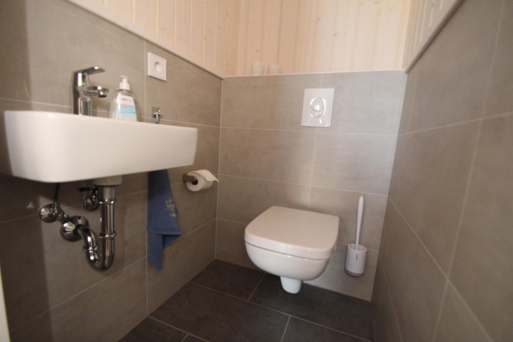 Ferienhaus mit Pool und Sauna am Duemmer See