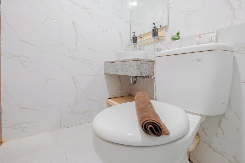 Simple 1Br Without Living Room At Grand Kamala Lagoon Apartment