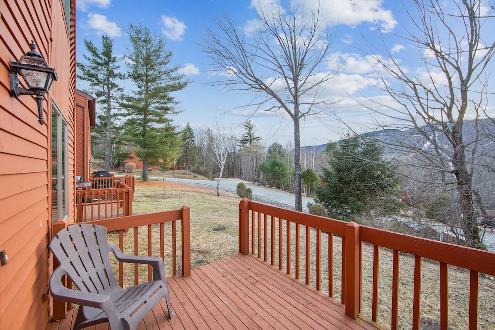 Hedges 7j - Comfortable Mountain Retreat 3 Bedroom Townhouse by The Summit at Gore Mountain