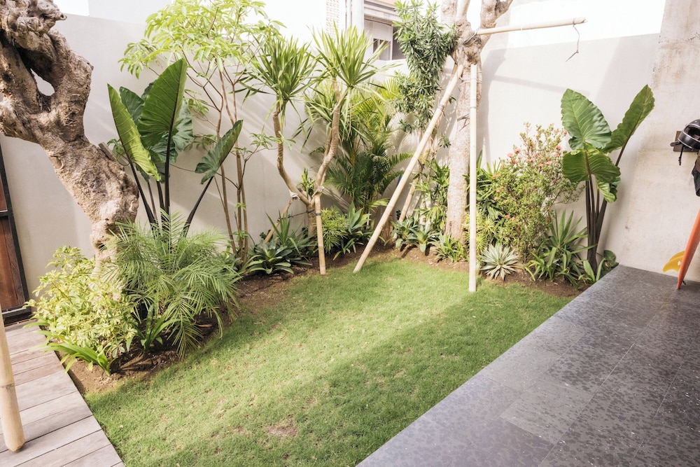Villa Mor by Alfred in Bali