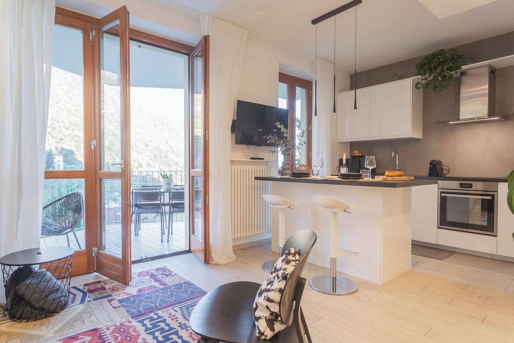 We Lake Como by Rent all Como