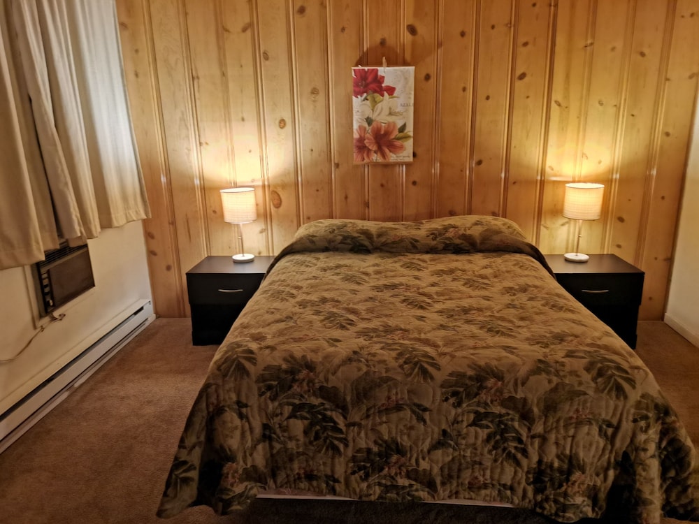 Cedars Motel