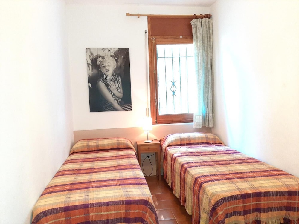 Alier in Llafranc With 3 Bedrooms and 1 Bathrooms