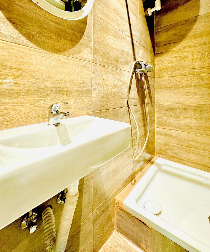 Welcoming Studio Stay Near FAC Platz