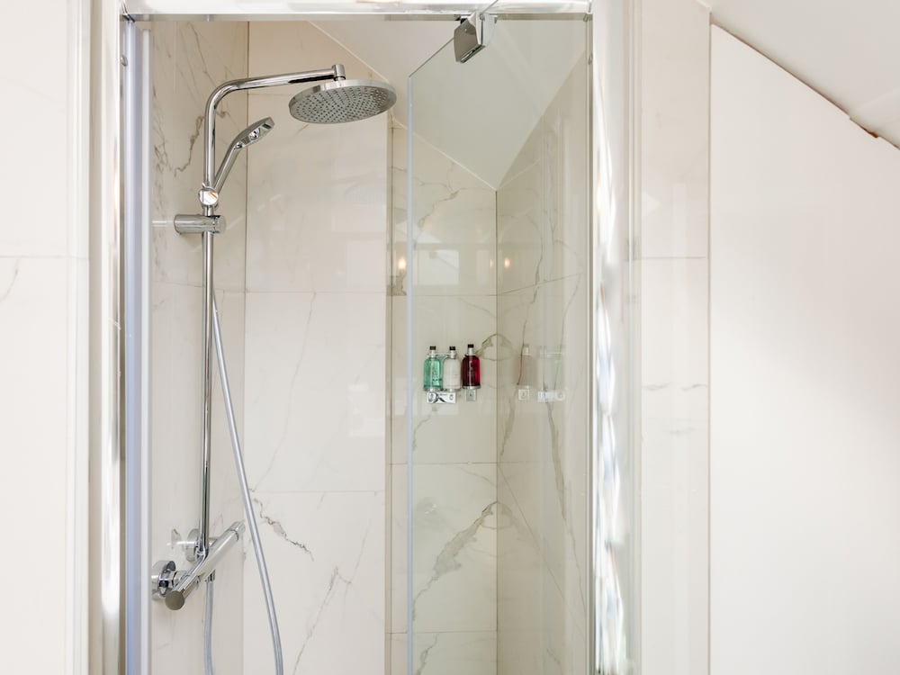 Merveil Luxury Suites - Royale - Saint Honore view