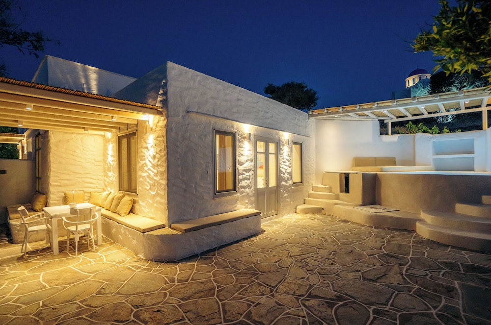 Rabagas Suites