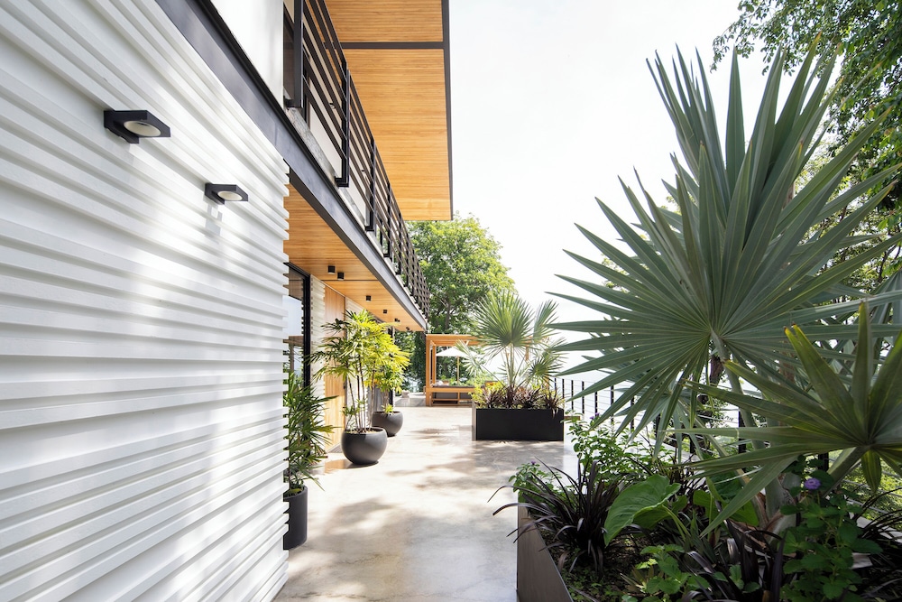 Villa Nof Yam Luxury Villa Santa Teresa