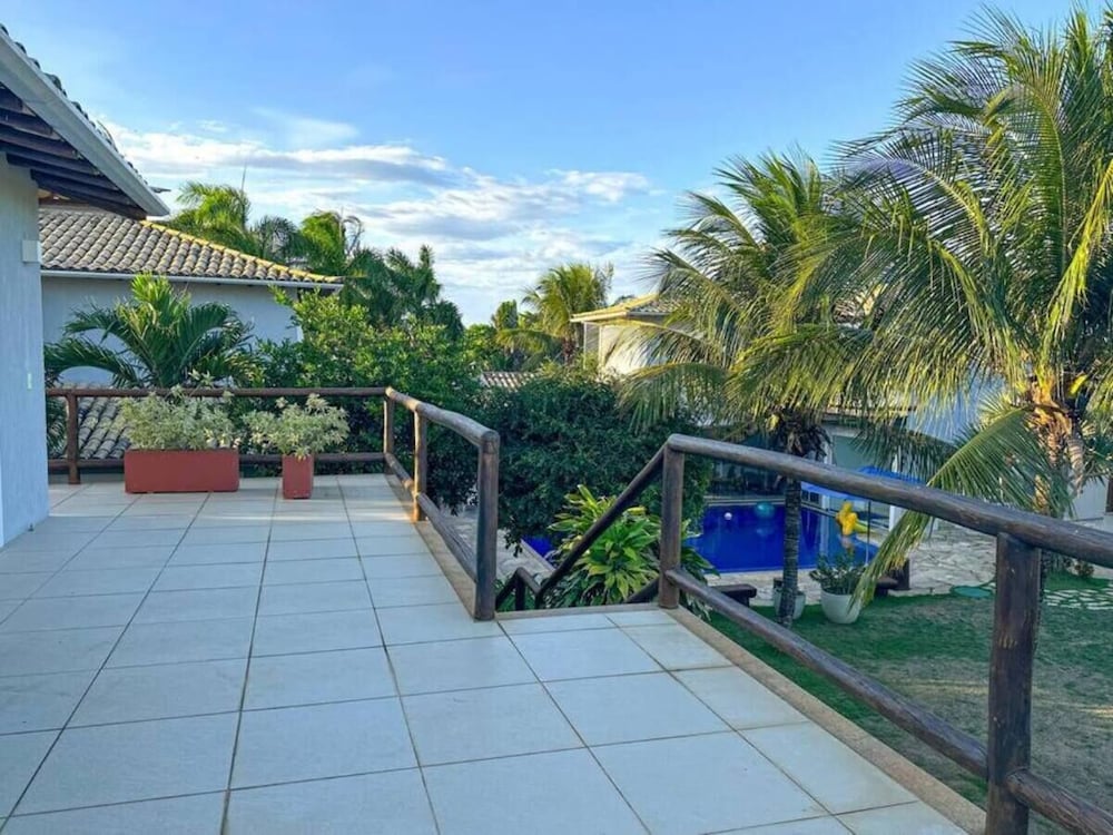 Jolly Praia de Tucuns e Hospedagem