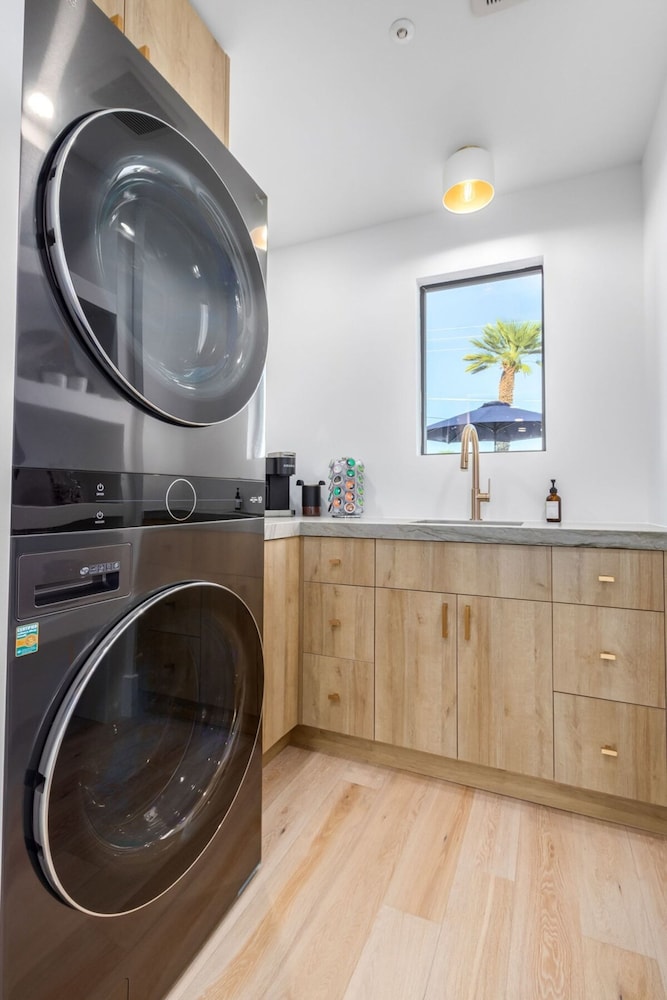 The Kingsley Custom Heated Pool Chef Kitchen Chess