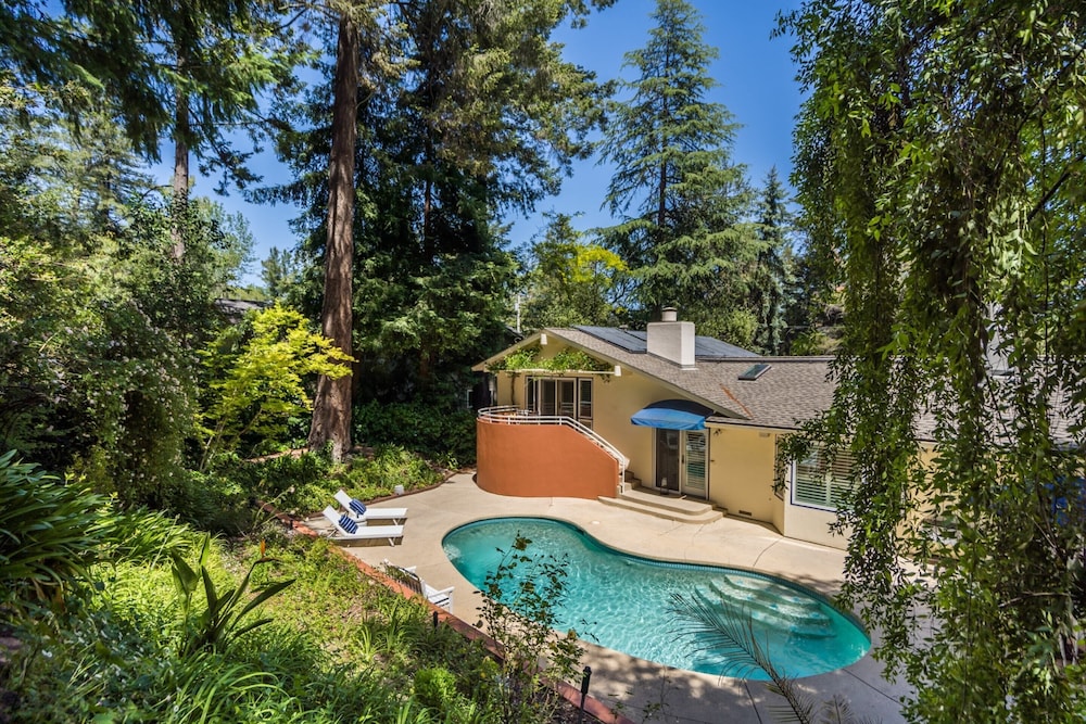 Napa Valley / Sonoma Vacations - Leon by Avantstay Private Breathtaking Character Cottage w/ Pool  Hot Tub - Property Image 1