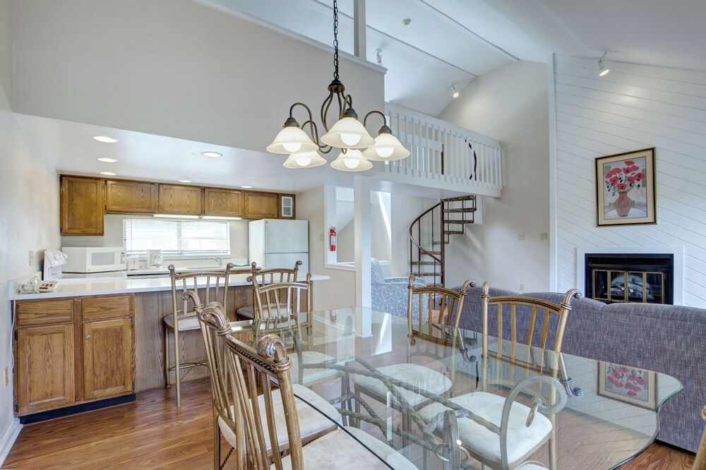 Pocono Mountain Villas MOD Collection by Sonesta