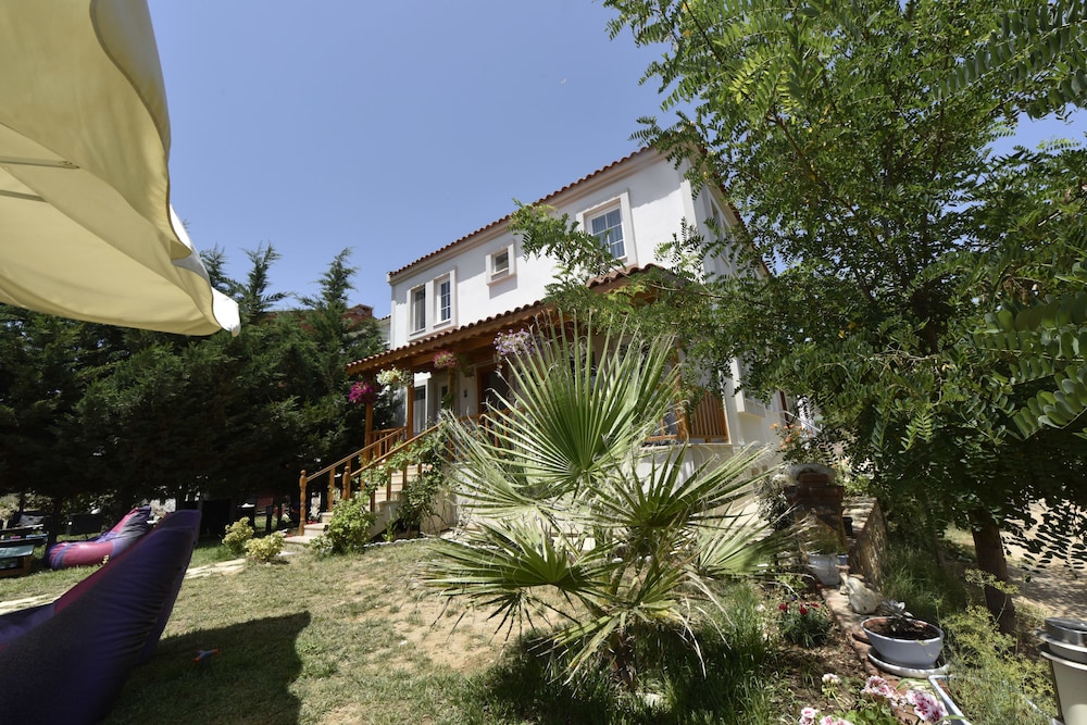 Le Mansion Otel - Image 7