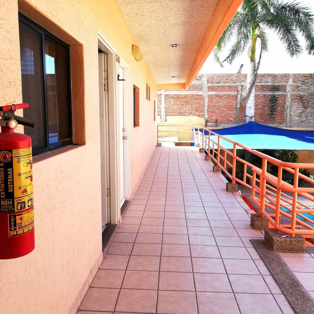 Photo 16