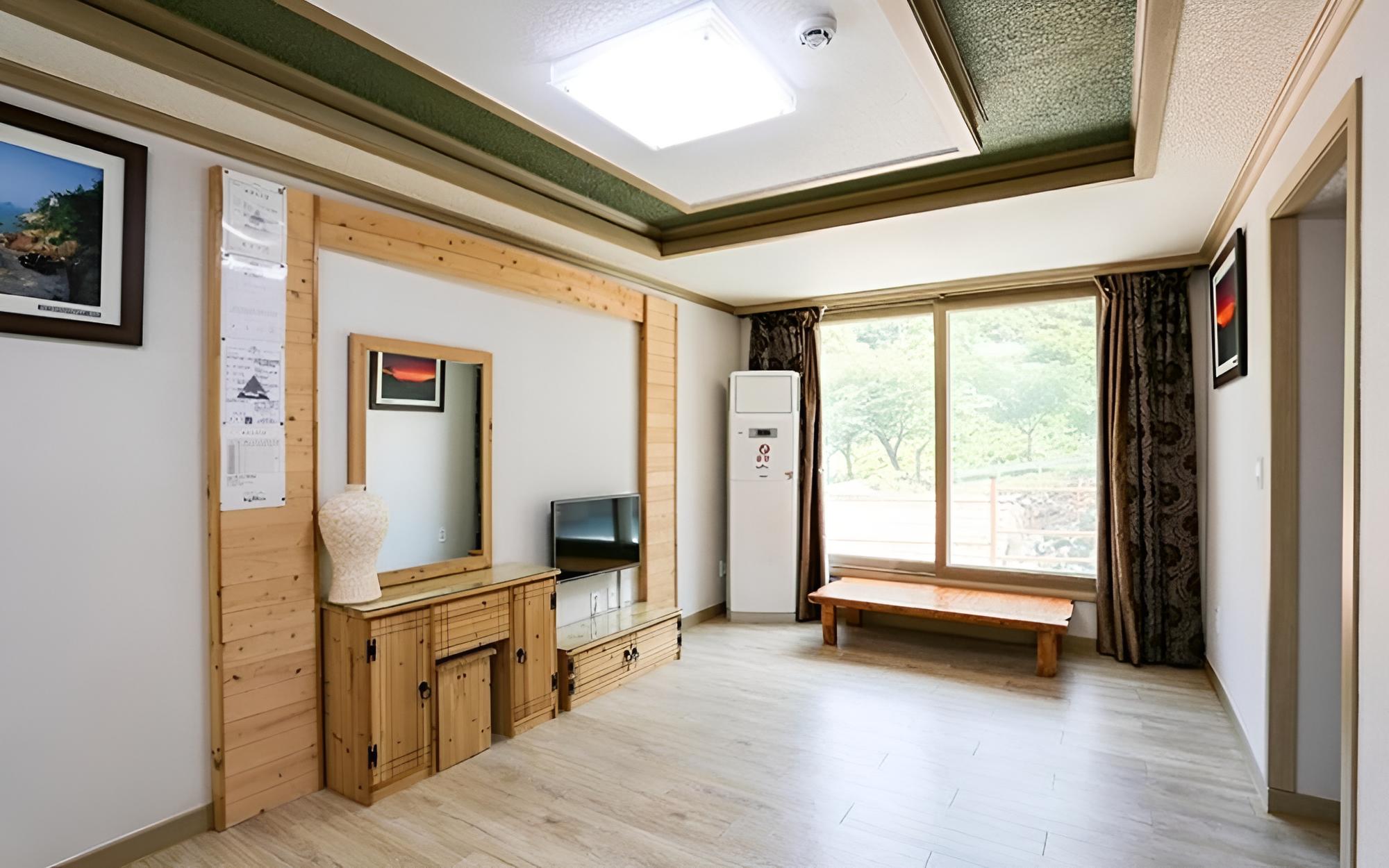 Haenam Duryunsan Tourist Pension view 2