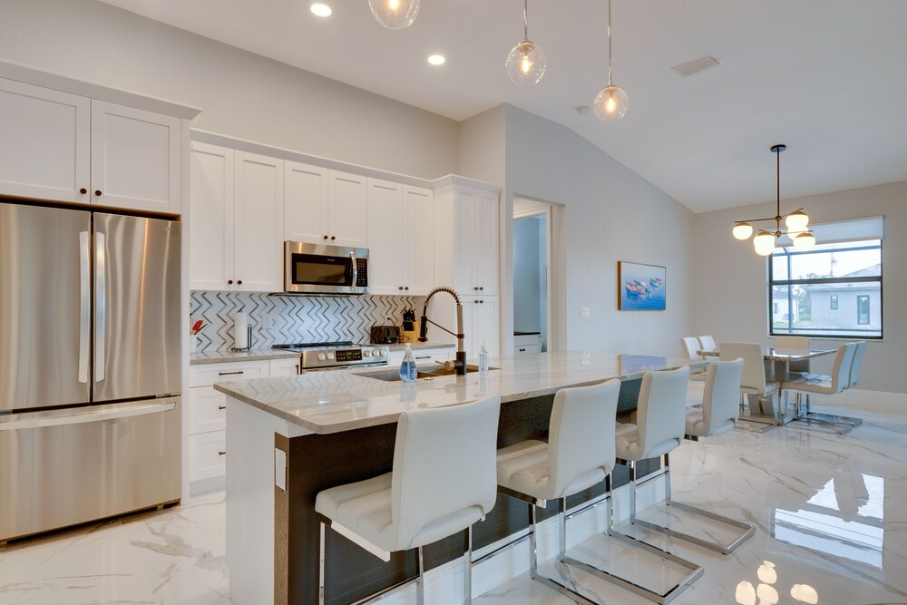 Canal-front Cape Coral House: Private Pool & Lanai view 4
