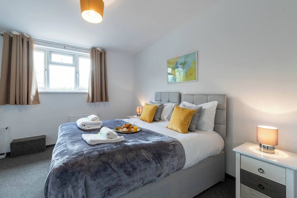 The Elderns 2BR A1 Nearby Netflix Parking