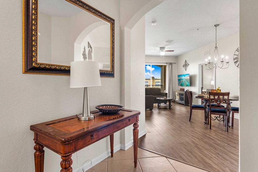 4802 Cayview Avenue #308