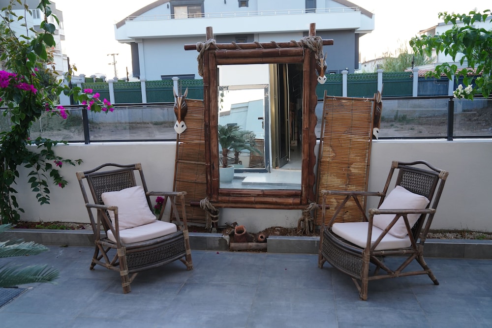 Lara Boutique Hotel