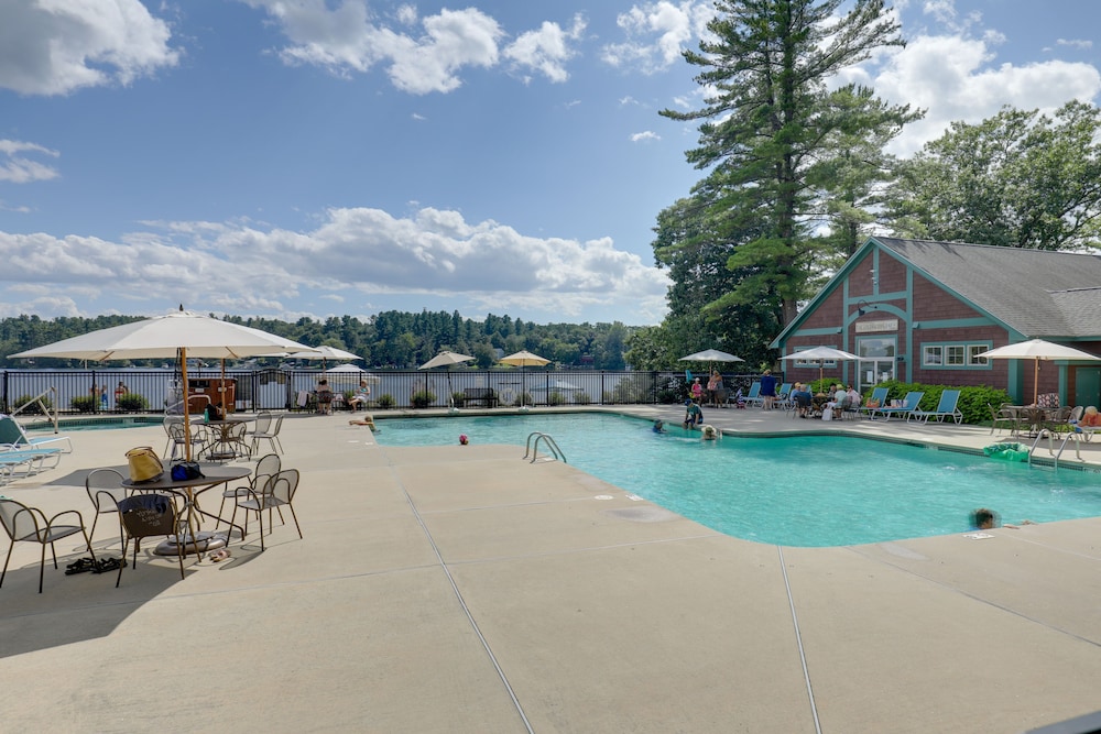 Inviting Summer Village Cottage: Golf Cart & More!