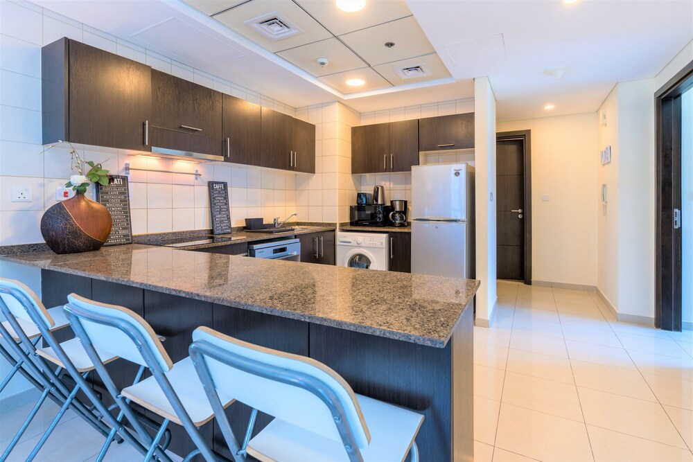Gorgeous 1B With Balcony in Dubai Marina