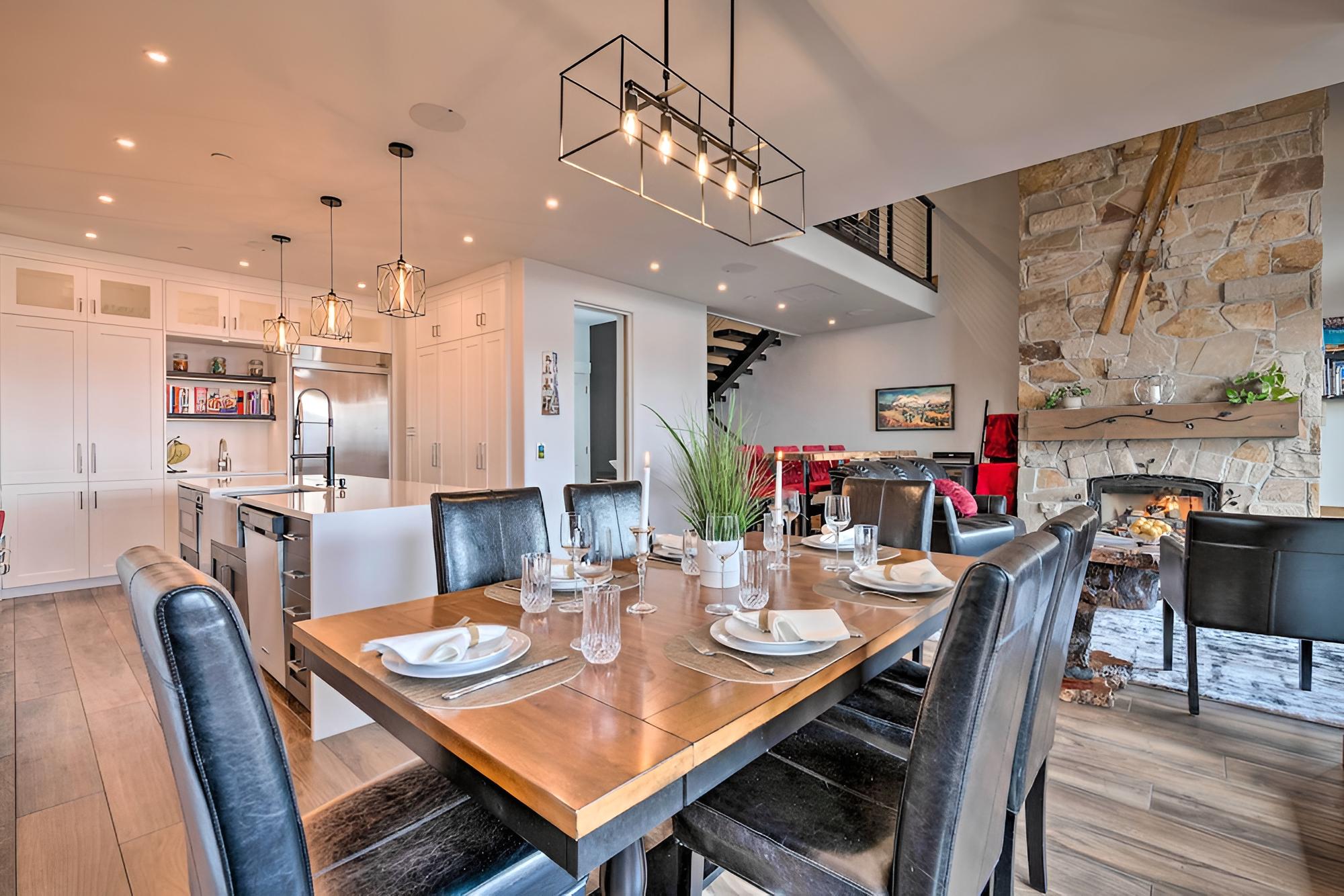 Ski-in/ski-out Townhome w/ Sauna & Hot Tub! view 4