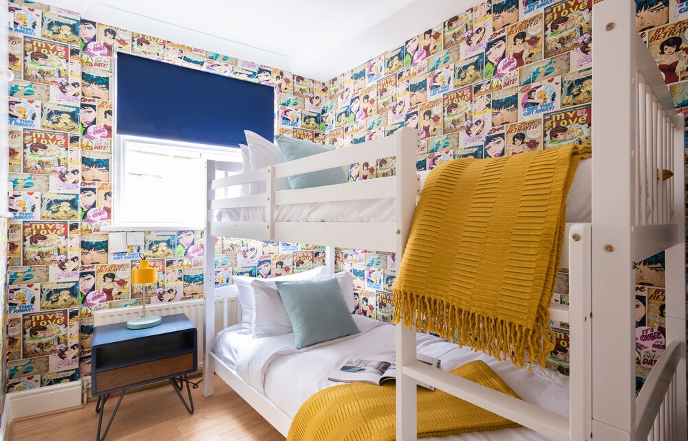 The Kensington Palace Mews - Bright & Modern 6bdr House With Parking Space