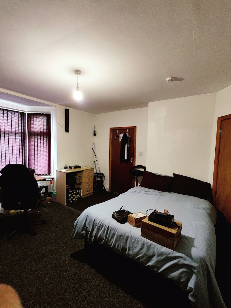 Birmingham - Apartment - Sleeps 3 - Great Location view 4