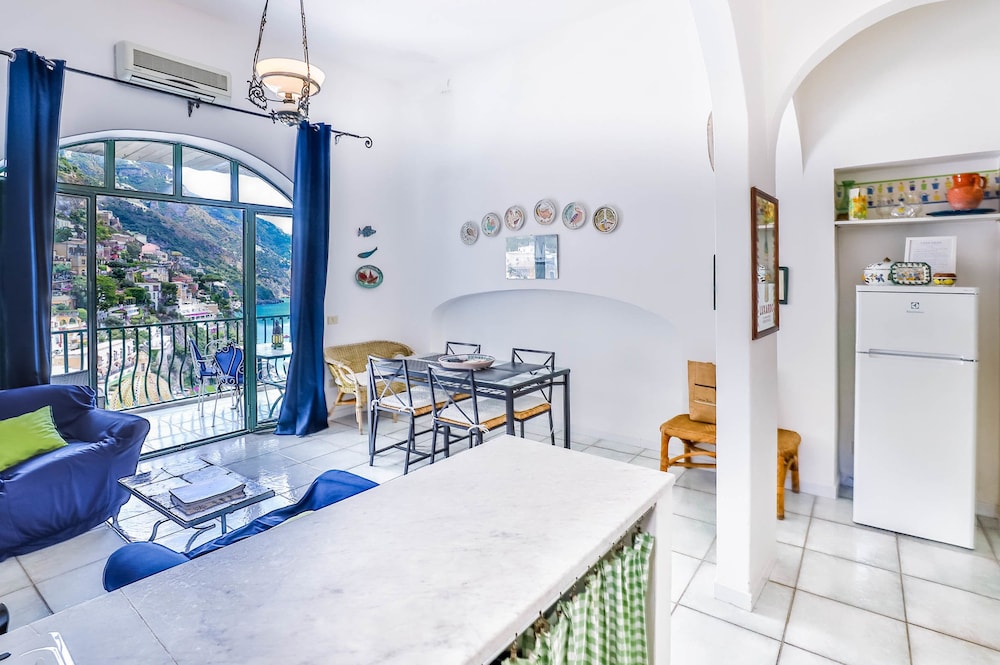 Terrazza Positano en Positano — hotel room
