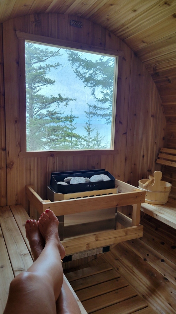 Haida Gwaii Glamping Co.