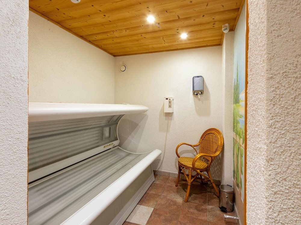 Spacious Apartment With Solarium