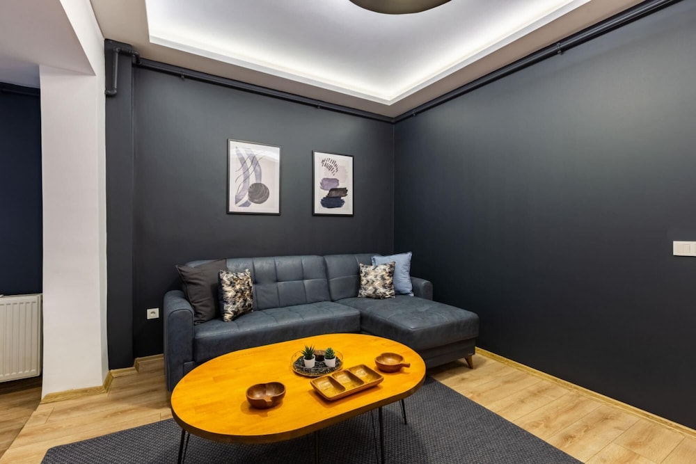 Missafir Distinguished Flat With Backyard in Sisli