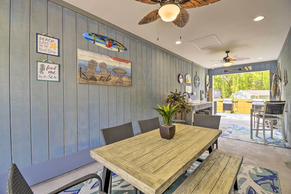 Inviting Home < 2 Mi to Ocean Isle Beach Pier view 3