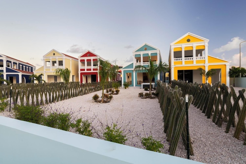 Dolce Vita Homes Bonaire