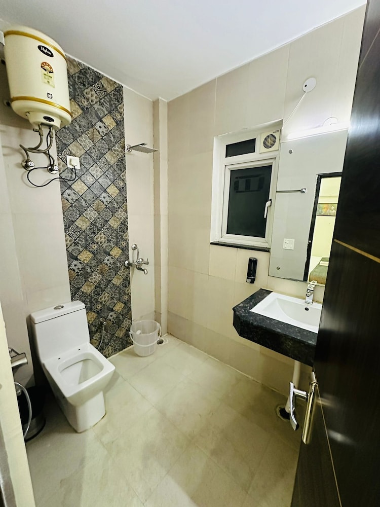 V Rooms