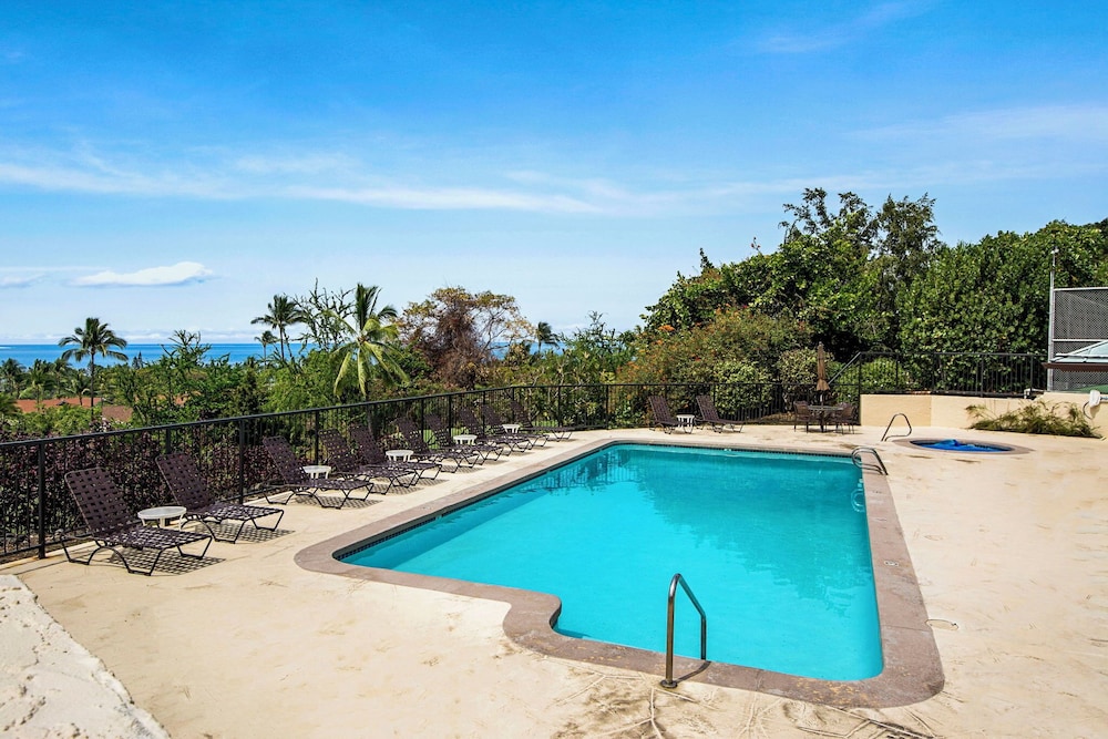 Fully Air-conditioned - Updated Top Floor Including Loft - Ocean Views - Vrkcv