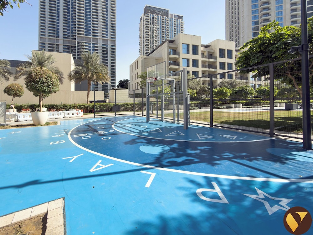 17 Icon Bay Creek Harbour near Downtown