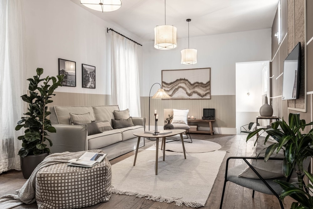 Cremano - 1 Bedroom and Office in Centro